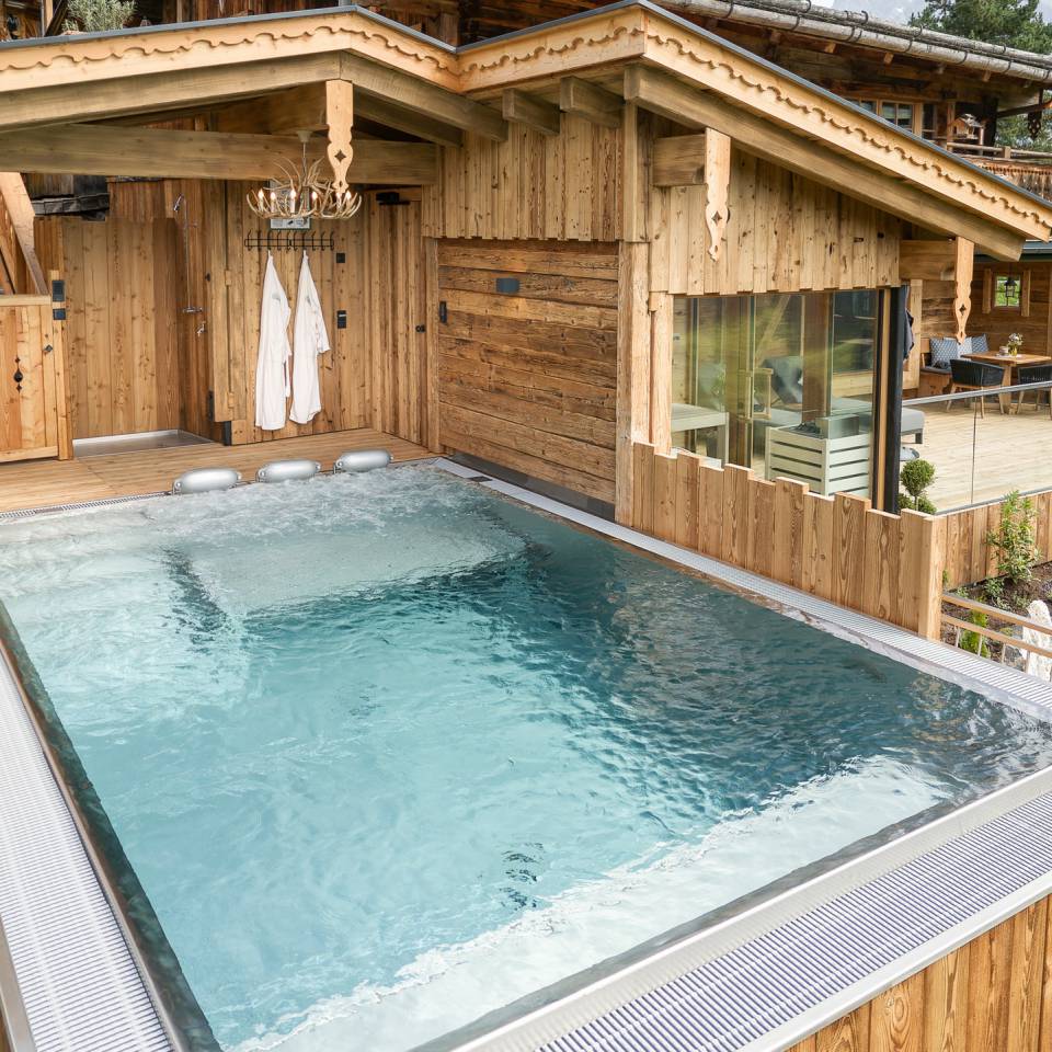 Wellness Auszeit LÜCKENTAGE
im Highking Chalet: Ruhe – Erholung – und ein unendlich schönes Urlaubsgefühl - Grünegg Alm und Hochkönig Edelbrennerei