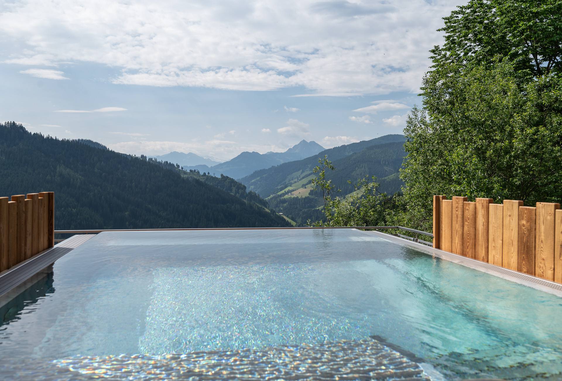 - Die Leichtigkeit des Seins -: Entspannen mit Aussicht beim Wellness auf der Grünegg Alm - Grünegg Alm und Hochkönig Edelbrennerei