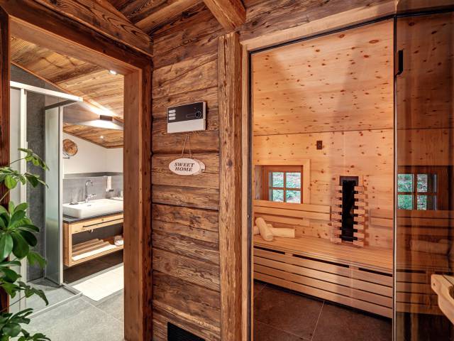 Grünegg Alm Highking Chalet Sauna Badezimmer