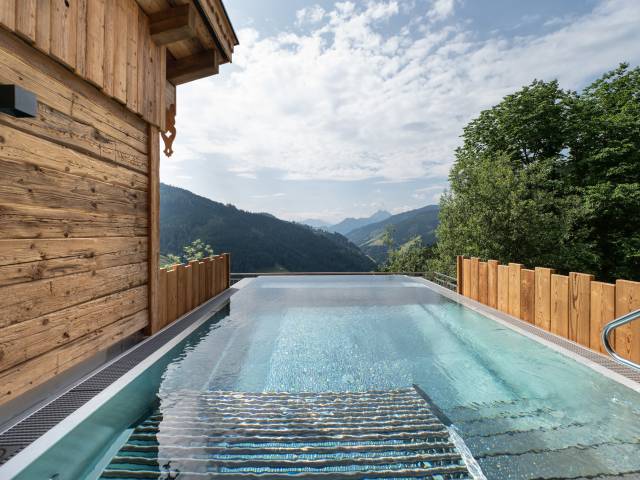 Highking Chalet Grünegg Infinity Pool