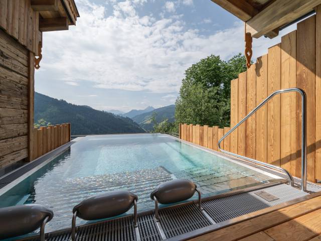 Highking Chalet Grünegg Infinity Pool