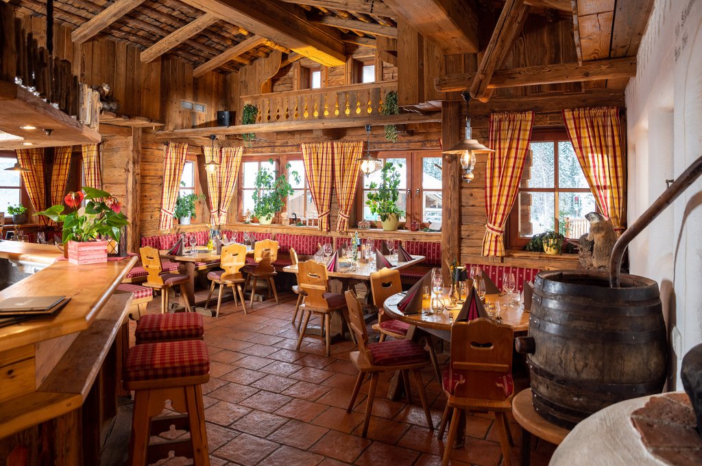 The Grünegg Alm - Grünegg Alm und Hochkönig Edelbrennerei