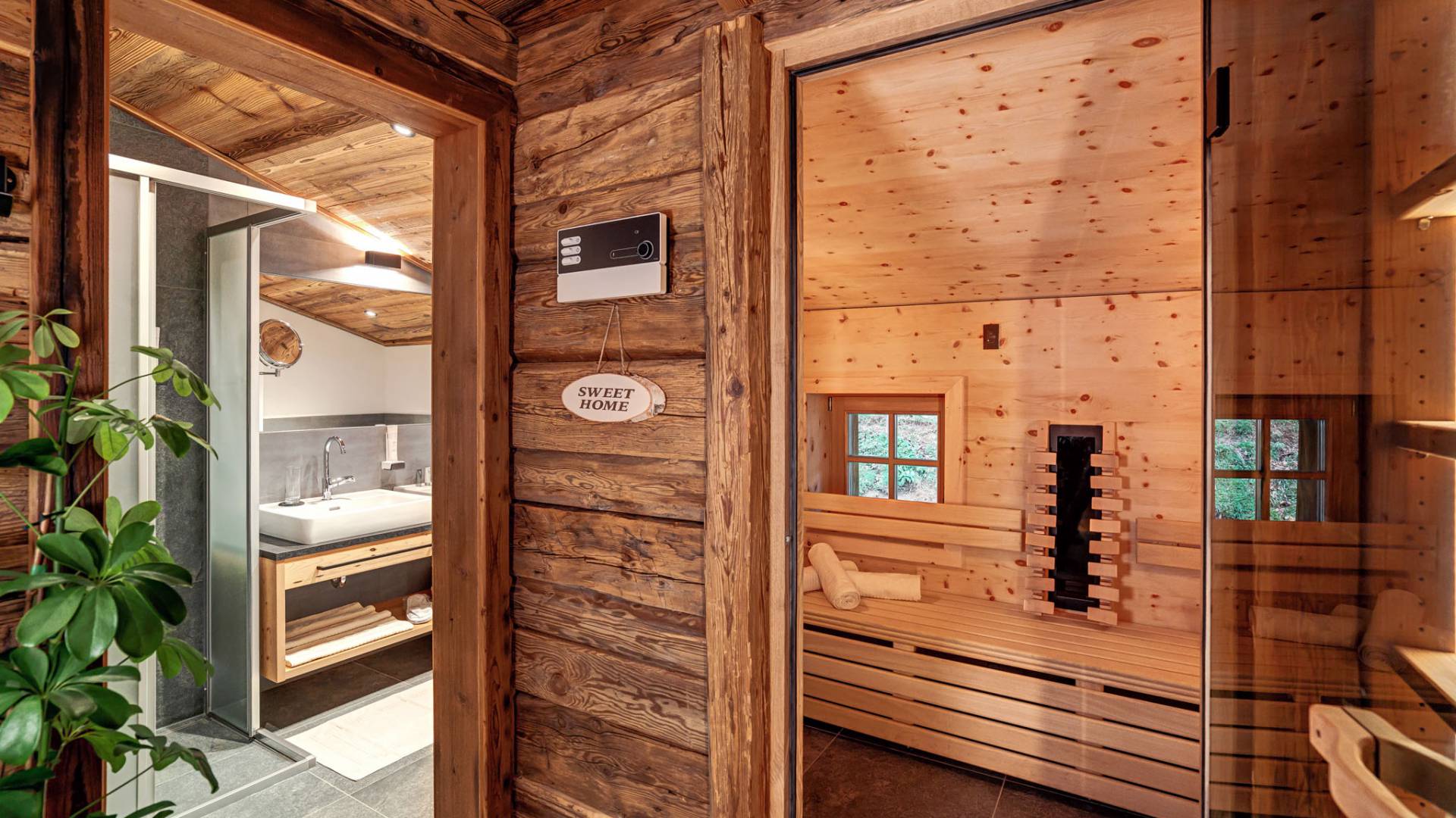 Grünegg Alm Highking Chalet Sauna Badezimmer