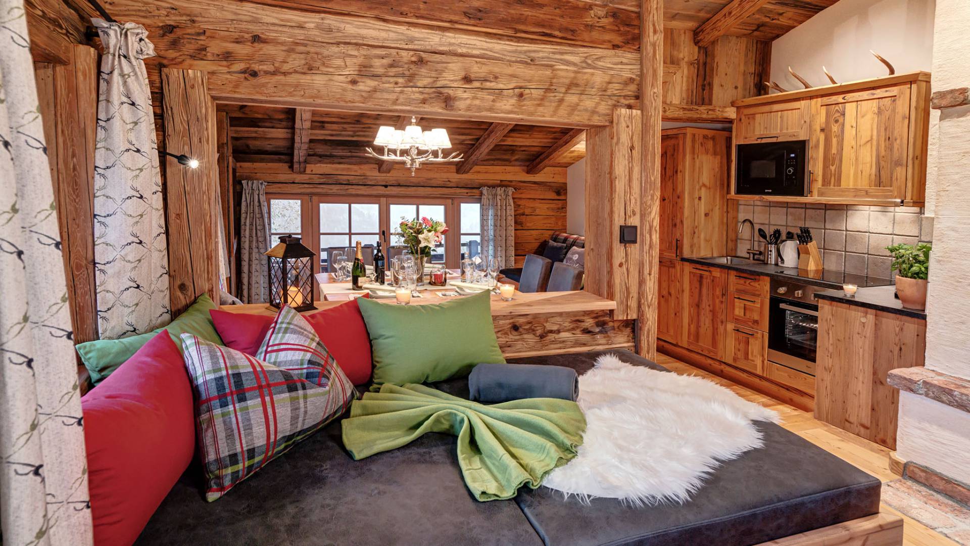 Highking chalet Grünegg Alm Wohnzimmer Küche