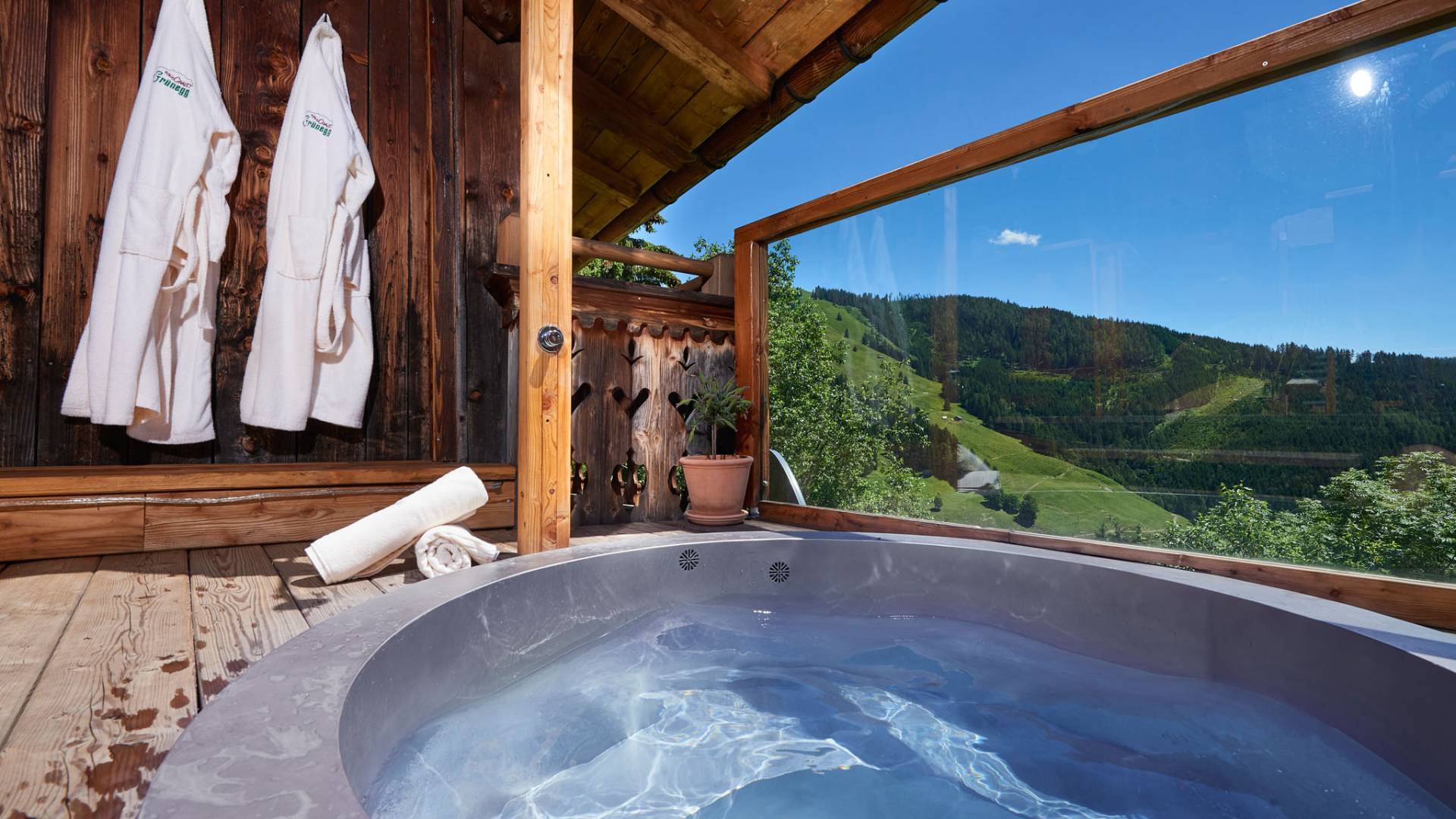 Grünegg Chalet Whirlpool Wellness