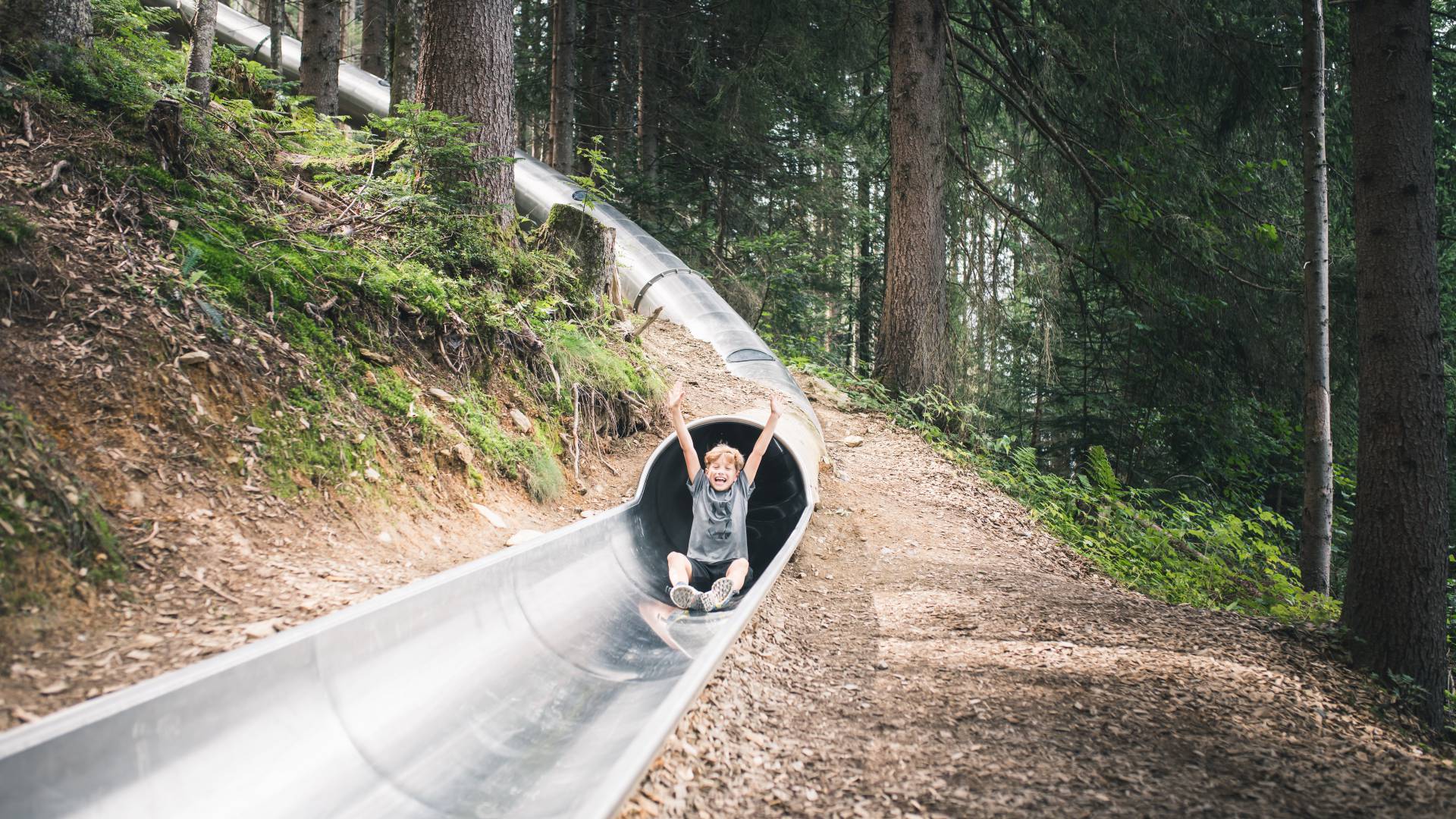 Tunnelrutsche Spielplatz